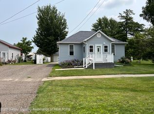 920 N Clinton Ave, Saint Johns, MI 48879