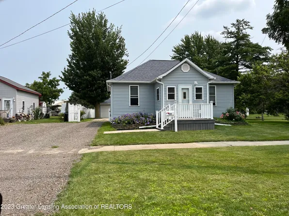 920 N Clinton Ave, Saint Johns, MI 48879
