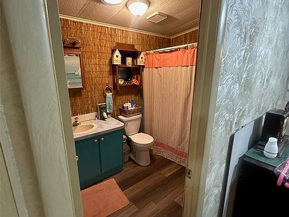 5th image of 438 TARRSON BOULEVARD