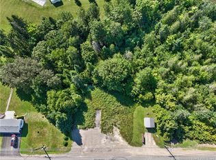 1768 Des Pionniers Ave, Balmoral, NB E8E1G2