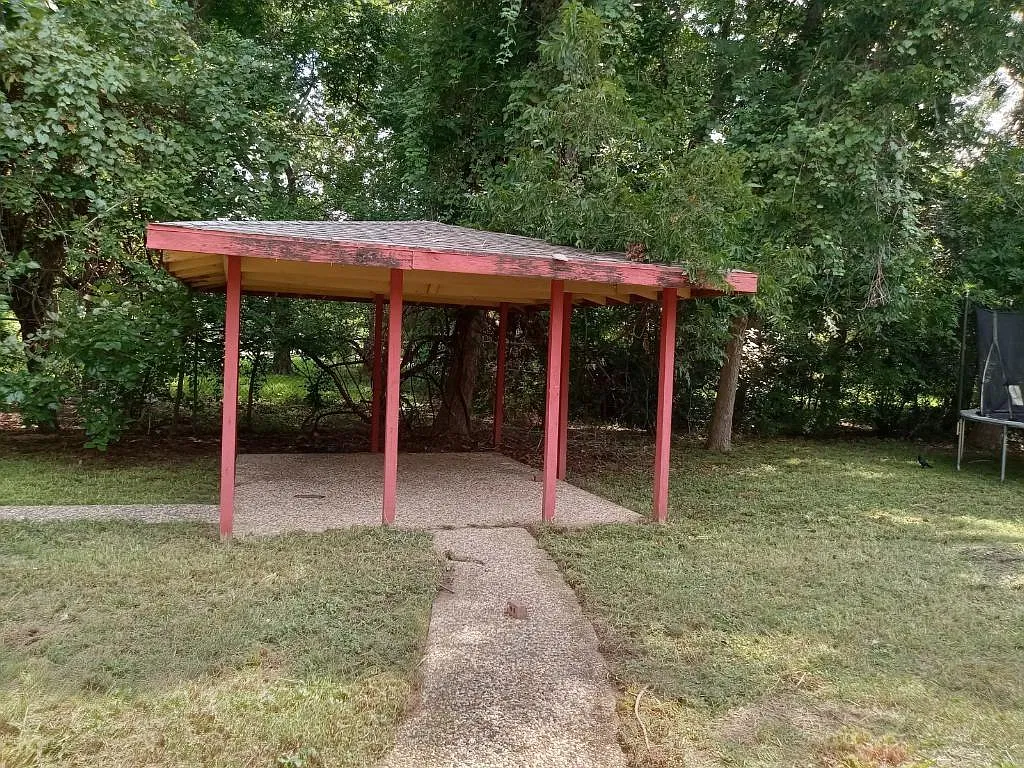 2 bed, 2.0 bath, 1602 sqft, $1,550 — Photo 2
