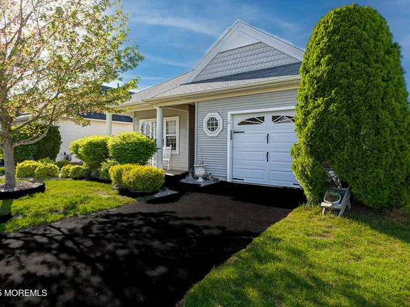 21 Florence Drive, Manchester, NJ 08759
