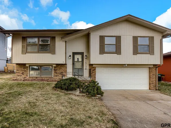 15138 Monroe St, Omaha, NE 68137