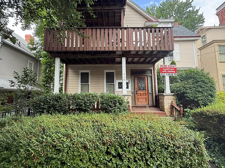 715 Ivy St #4 — Photo 8