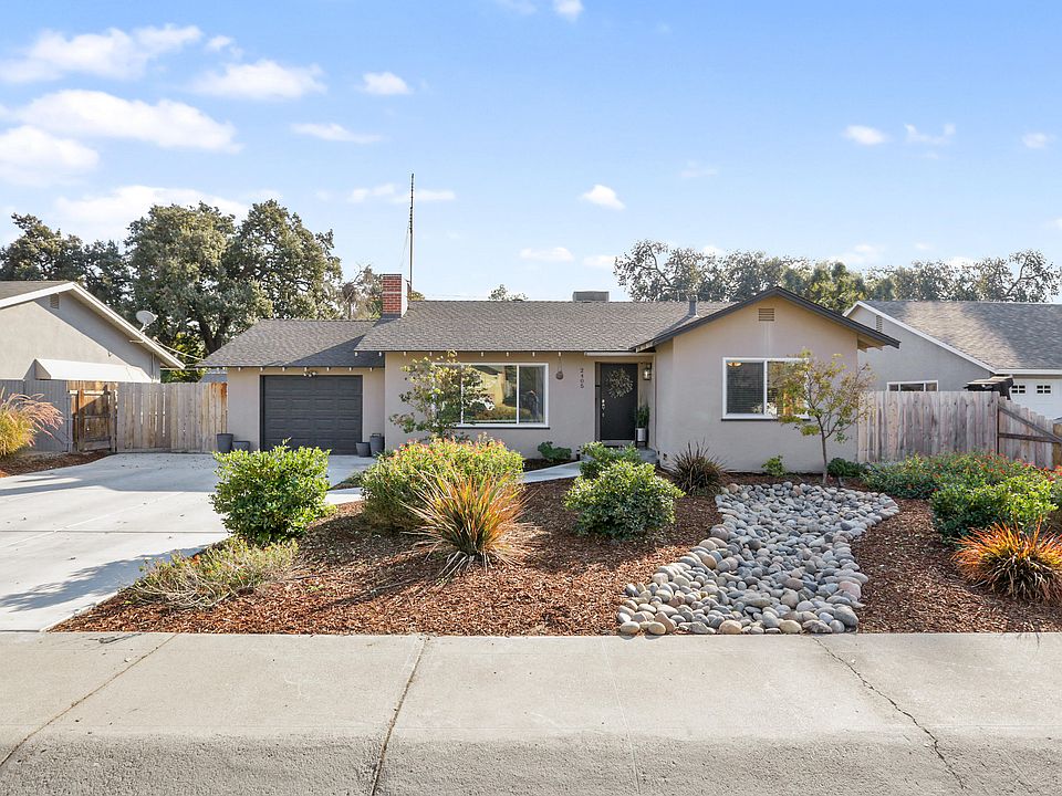1st image of 2405 W Pecan Ct