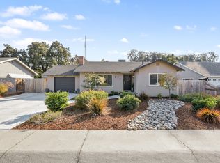 2405 W Pecan Ct, Visalia, CA 93277
