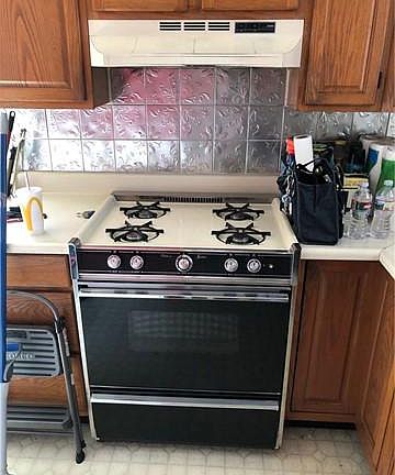 5th image of 3849 W 170th St