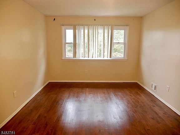 2nd image of 1418 Witherspoon St