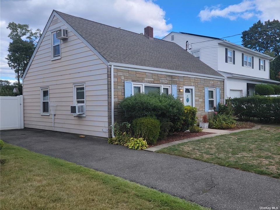 125 Babylon Tpke, Merrick, NY 11566 MLS 3433578 Zillow