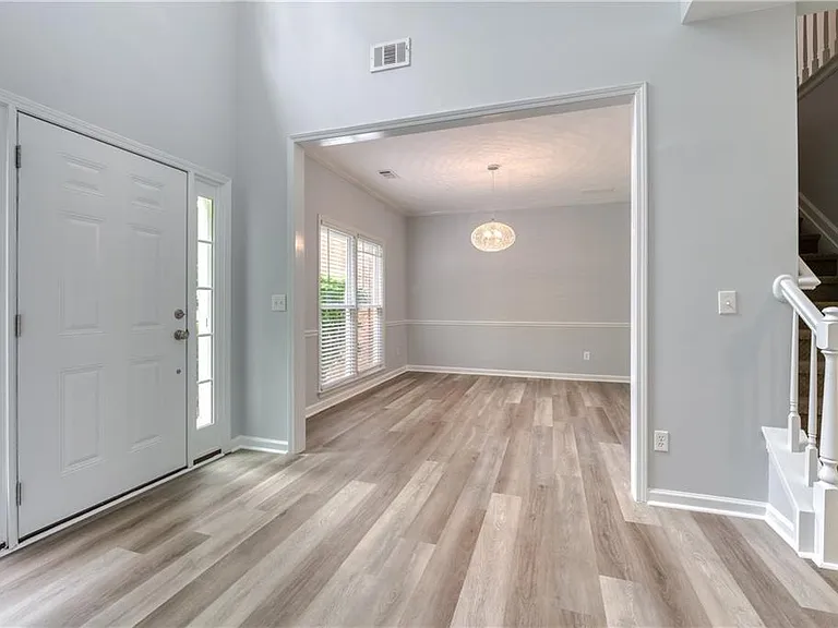 355 Lamme Chase — Photo 4