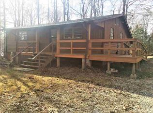 720 W Cove Dr, Mountain Rest, SC 29664