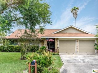 137 Timberline Dr, Port Lavaca, TX 77979