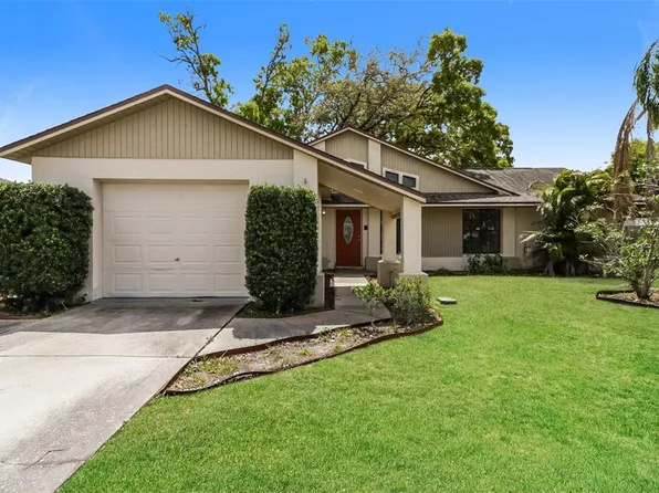 2440 Pinetta Ct, Holiday, FL 34691