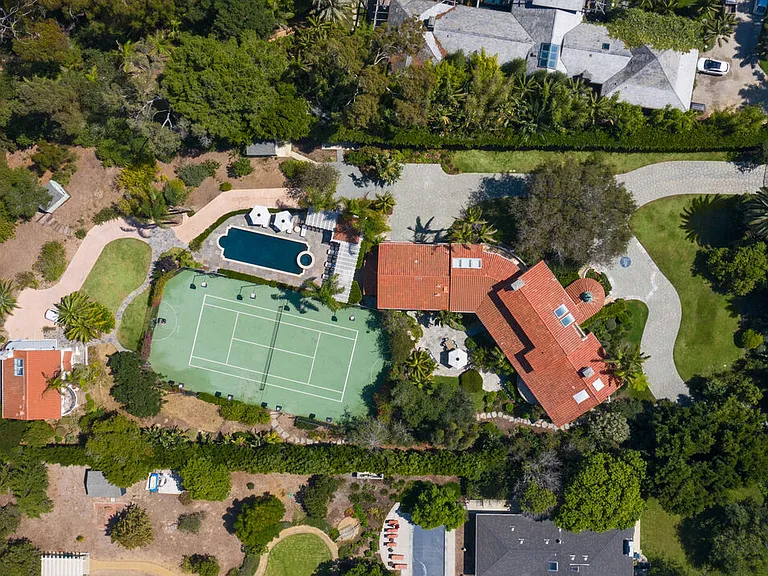 28899 Cliffside Dr — Photo 53