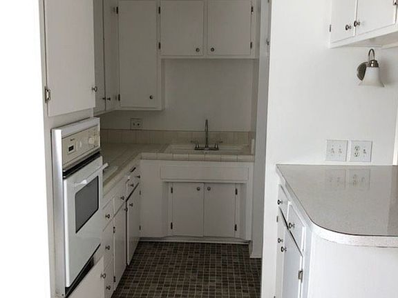 3rd image of 1617 Freeman Ave #3414664
