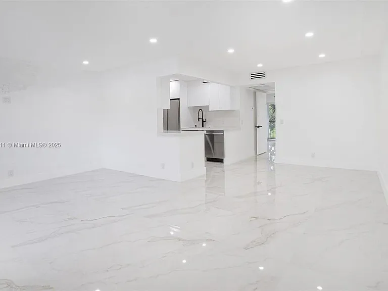 13250 SW 7th Ct #204L — Photo 16