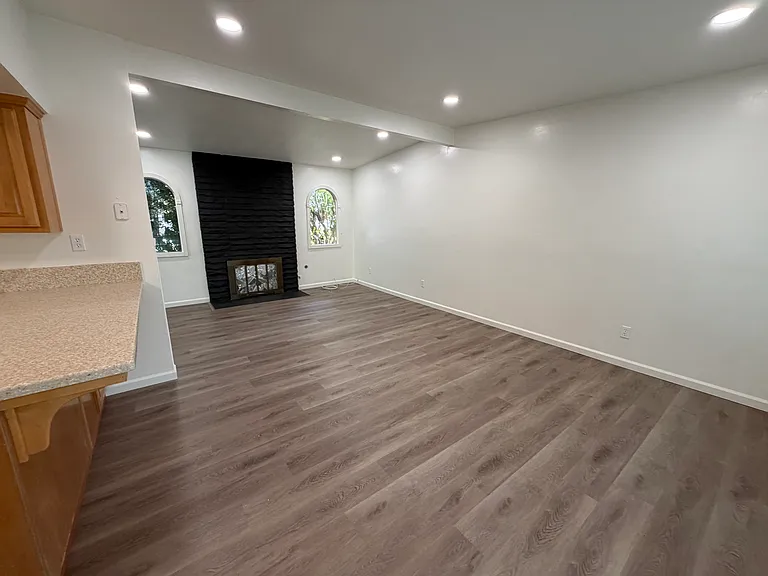 246 W Drummond Ave #A — Photo 2
