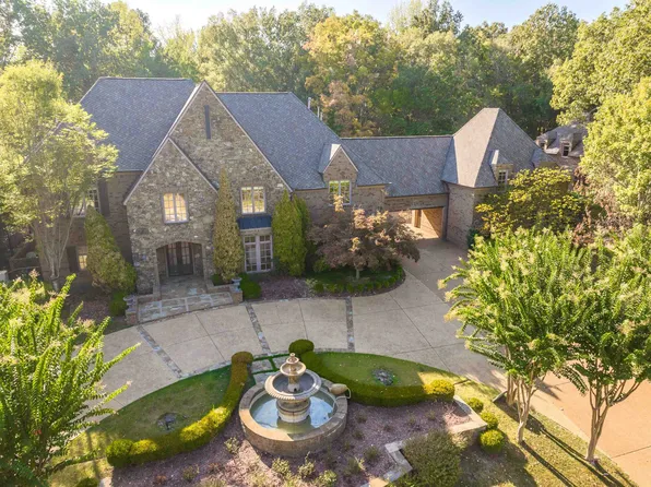 425 Buckland Cv, Eads, TN 38028