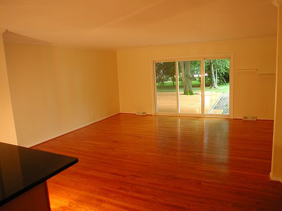 4th image of 7831 Asbury Hills Dr