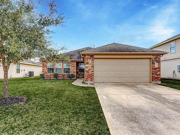 2nd image of 2611 Verano Dr