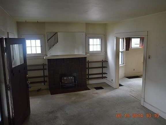 3rd image of 2249 Quatman Ave