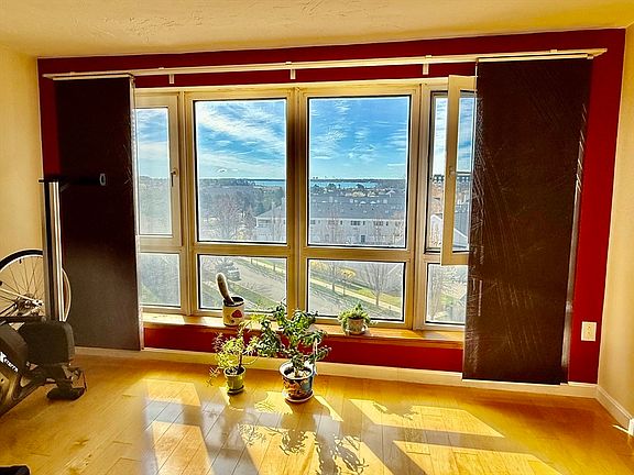 2nd image of 2001 Marina Dr APT 515