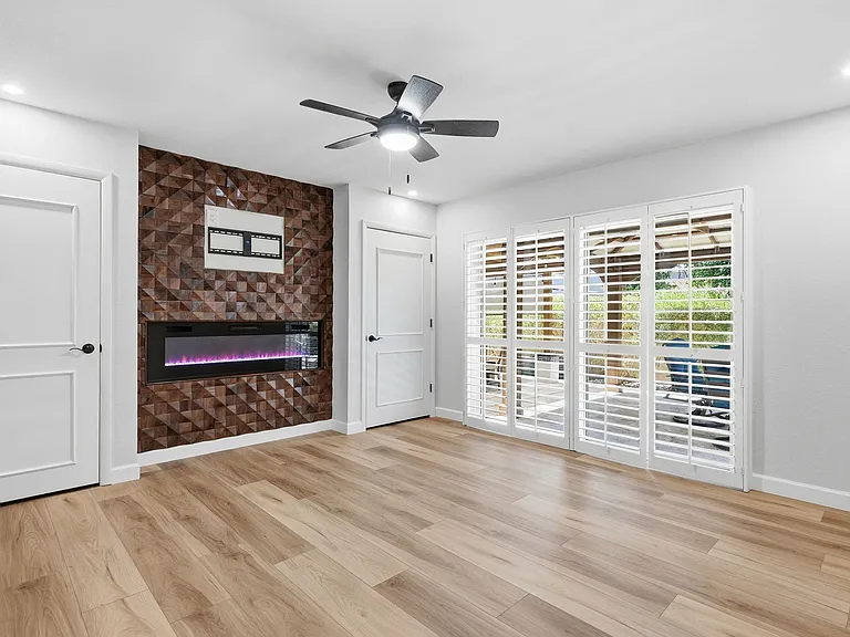 2610 S Fairfield Dr — Photo 8