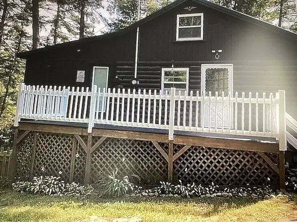 15 Desmond Dr, East Wakefield, NH 03830