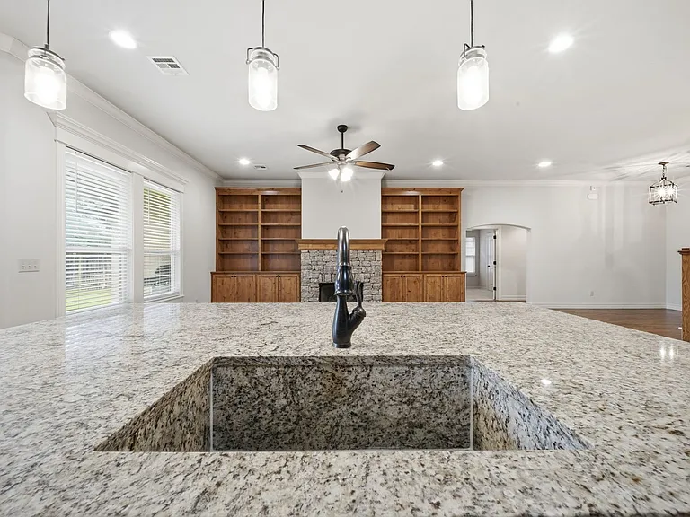 12814 S Birch St — Photo 15