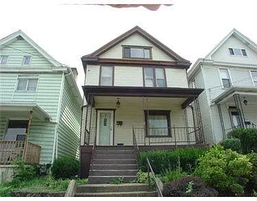 225 W Berkeley St photo 1