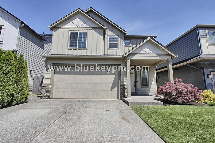 1st image of 5720 NE 47th St