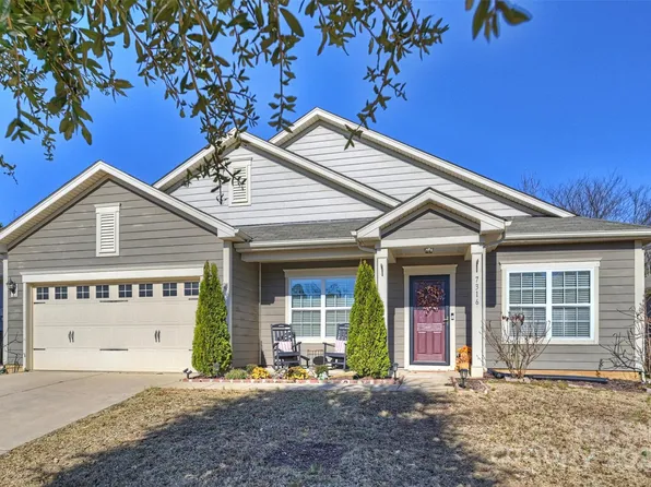 7316 Strawberry Fields Ln, Charlotte, NC 28278