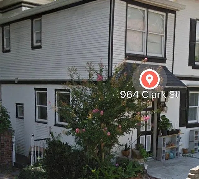 964 Clark St #2 — Photo 1