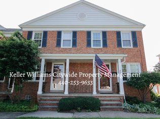 2662 Wooster Rd, Rocky River, OH 44116