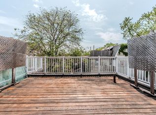 1541 Dundas St W #B, Toronto, ON M6K 1T6