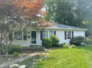210 S 27th St, Belleville, IL