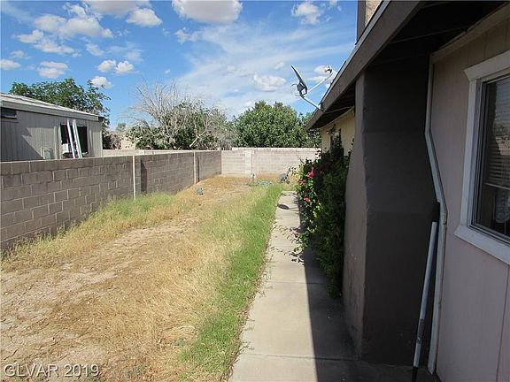 4th image of 3666 Becerro Dr