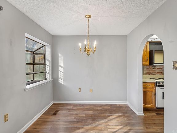 3rd image of 301 Kings Row Dr APT 313