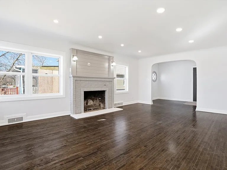 297 E Lakeview Ave #0 — Photo 20