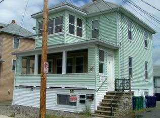 16 L St, Hampton, NH 03842