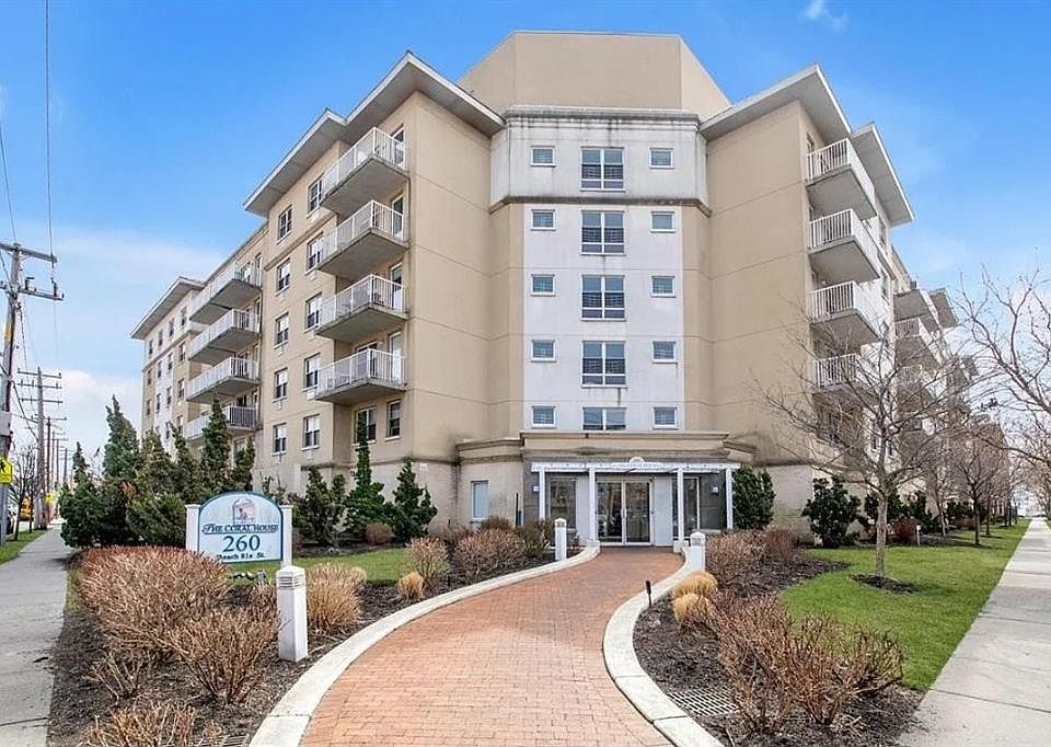 1st image of 260 Beach 81st St APT 6B