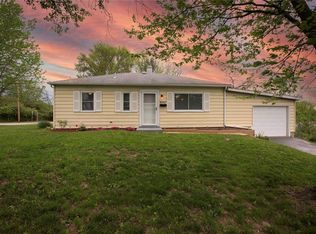 6332 Graham Rd, Saint Louis, MO 63134