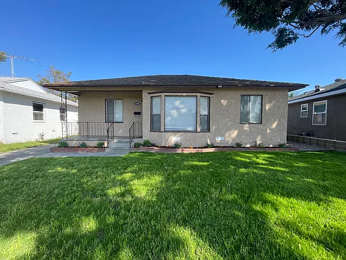 6048 Hardwick St Photo 1