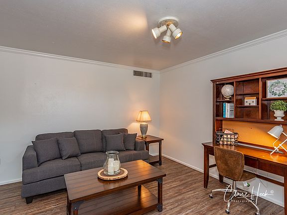 2nd image of 2741 Perryville Dr