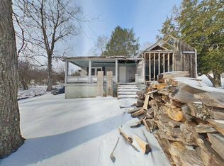 567 Hitchins Ave, Olive Hill, KY 41164