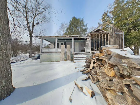 567 Hitchins Ave, Olive Hill, KY 41164