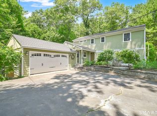 36 Woodside Circle, Simsbury, CT 06070