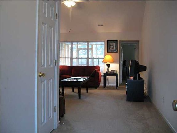 Nice, open and light upon entering the Home.