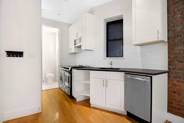 Rented by LG Fairmont Group | media 4