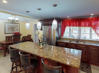 7 College Ln, Methuen, MA 01844